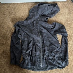 Lululemon camo zip up rain/wind